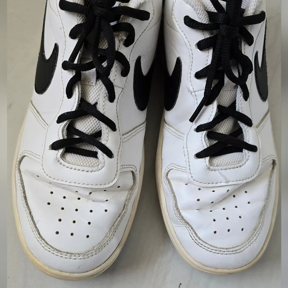 Nike Court Borough Size 6.5Y White Black Casual Sneakers